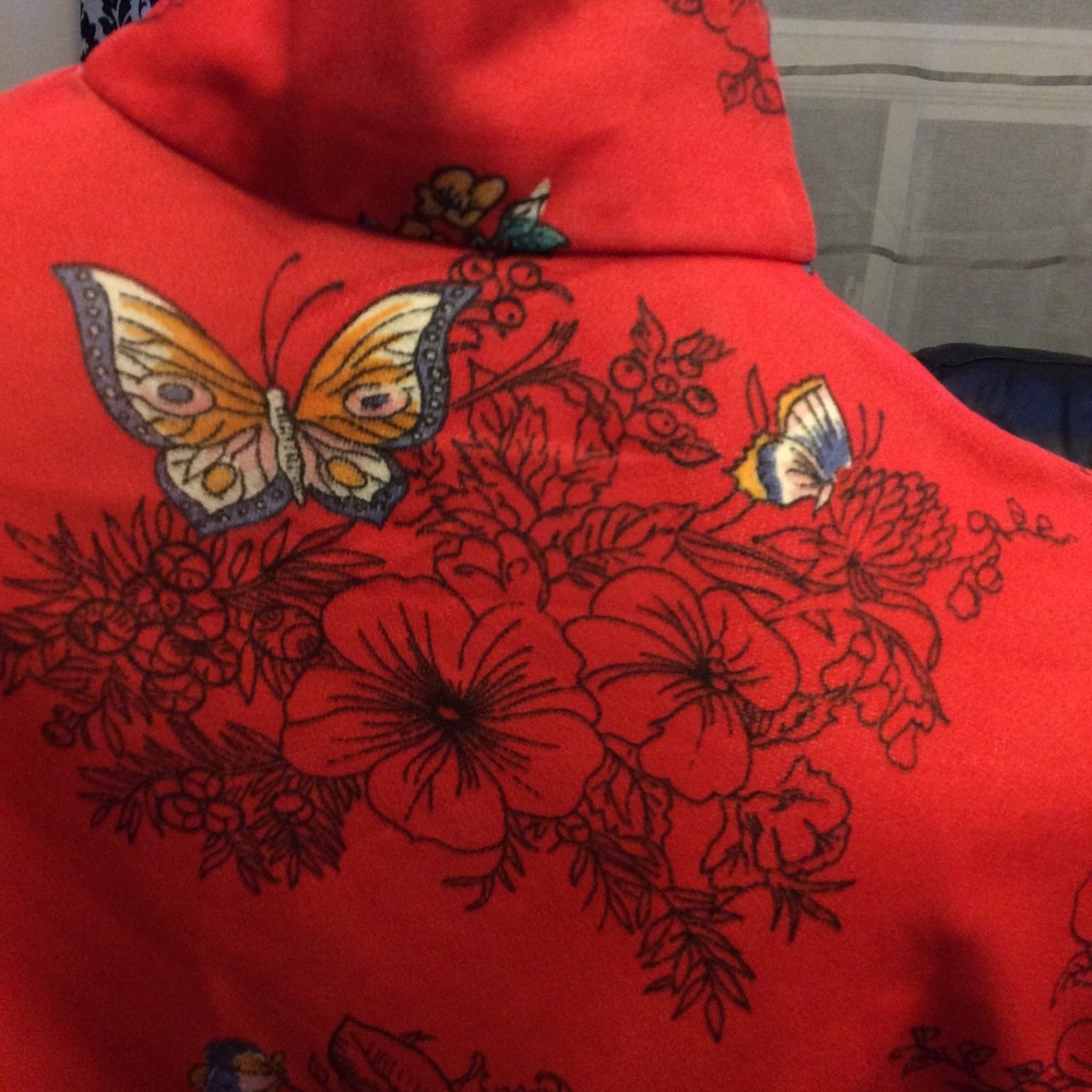 sheer red floral short sleeve kimono top - Picture 5 of 8